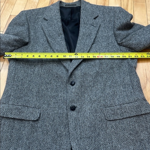Harris Tweed Herringbone Wool Gray Men's Blazer - Picture 9 of 12
